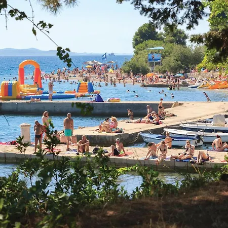 Beach Front Apartment In Zadar With Swimming Pool Διαμέρισμα
