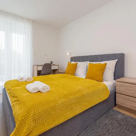Διαμέρισμα Beach Front Apartment In Zadar With Swimming Pool Ζαντάρ