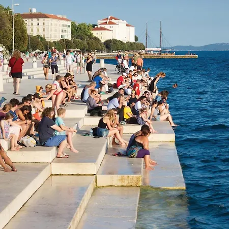 Beach Front Apartment In Zadar With Swimming Pool Ζαντάρ