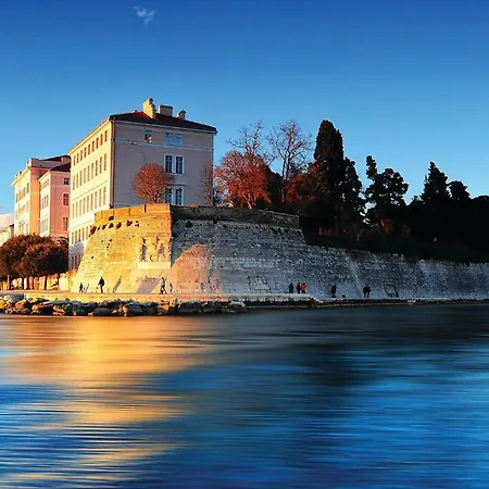 Διαμέρισμα Beach Front Apartment In Zadar With Swimming Pool *